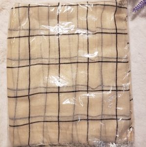 Brand new scarf